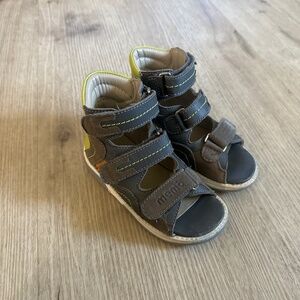 Orthopedic Toddler Shoes